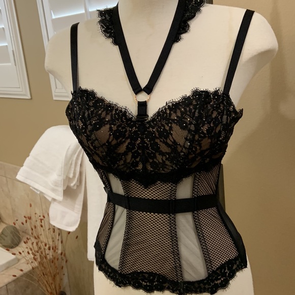 Victoria’s Secret Lace Bustier Corset Black Crystals Bra Size 32B - Picture 15 of 16